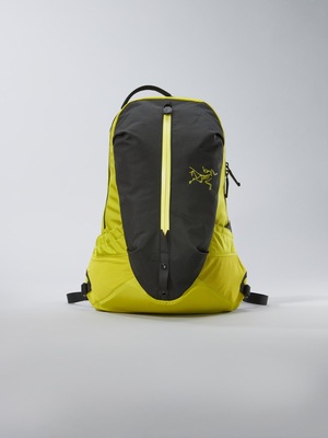 始祖鸟 Arc'teryx Arro-16-Backpack-Lampyre &nbsp;双肩背包 磐石绿